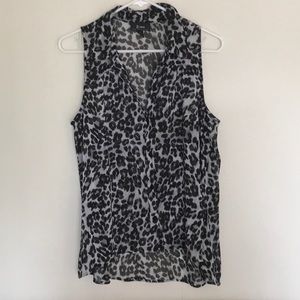 Cute B.Wear of California brand blouse.